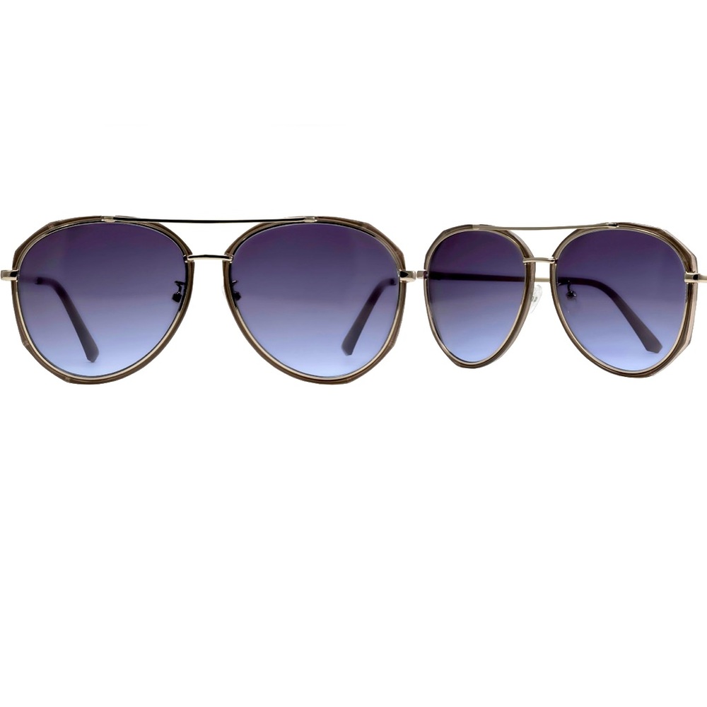 Max Studio Aviator sunglasses